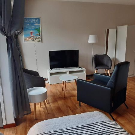 Studio Calme Renove Parking Proche Centre Et Thermes エクスレバン エクステリア 写真